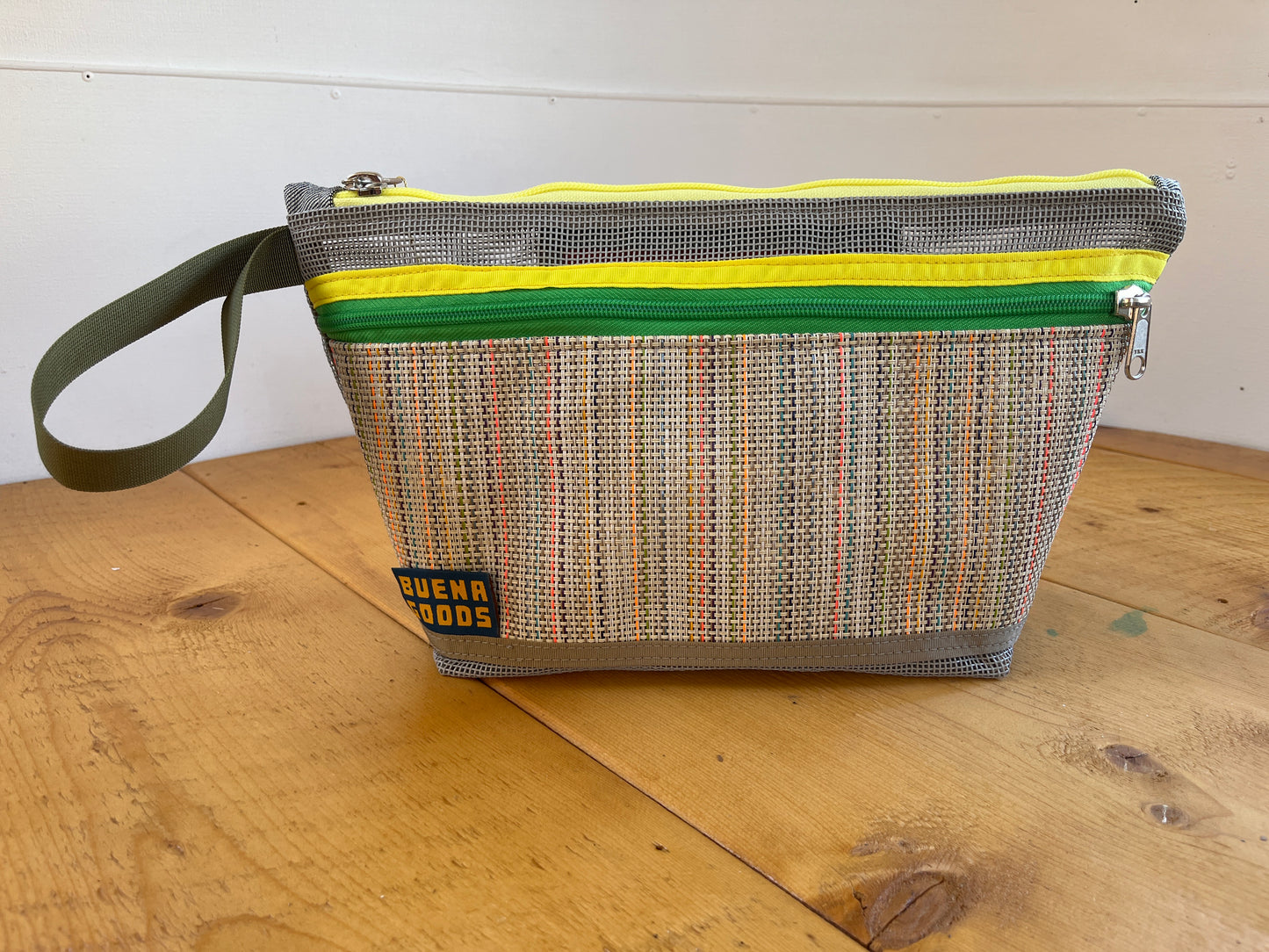 the Traveler | zip it