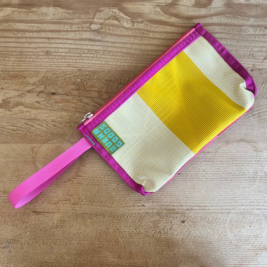 the Clutch | beach umbrella